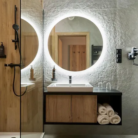 아파트 Zloty Horyzont Lux Glowny Budynek Z Basenem, Silownia, Grota Solna, Bawialnia I Restauracja Horyzont Smakow