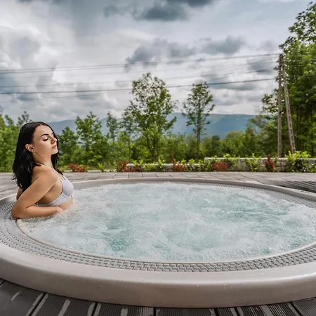 Zloty Horyzont Lux Glowny Budynek Z Basenem, Silownia, Grota Solna, Bawialnia I Restauracja Horyzont Smakow 아파트 스클라르스카포렘바