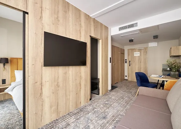 Zloty Horyzont Lux Glowny Budynek Z Basenem, Silownia, Grota Solna, Bawialnia I Restauracja Horyzont Smakow Appartement Szklarska Poręba